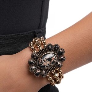 Elegant Gold and Black Beaded Bracelet